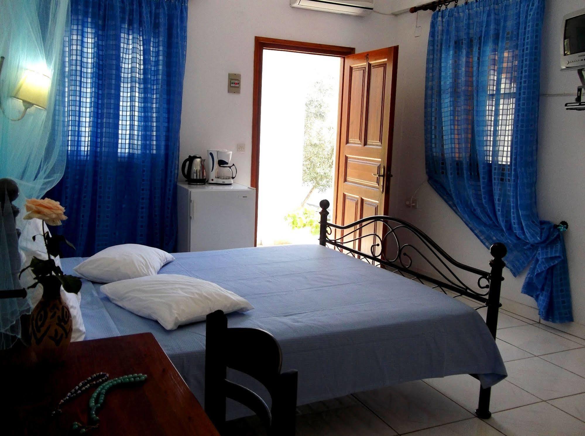 Artemis Bungalows Stafylos Ngoại thất bức ảnh